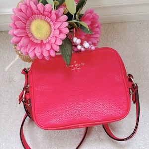 Kate Spade roomy preppy coral crossbody purse